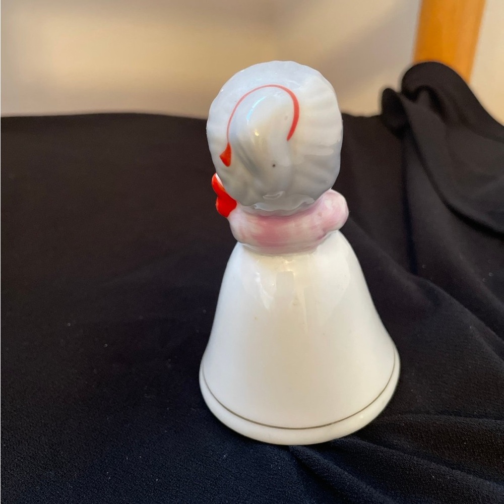 Vintage Grandma Bell - Picture 3 of 5